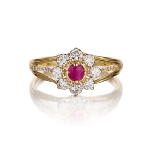 טבעת זהב צהוב פרח רובי עם יהלומים 1105-Y-R-מבט על